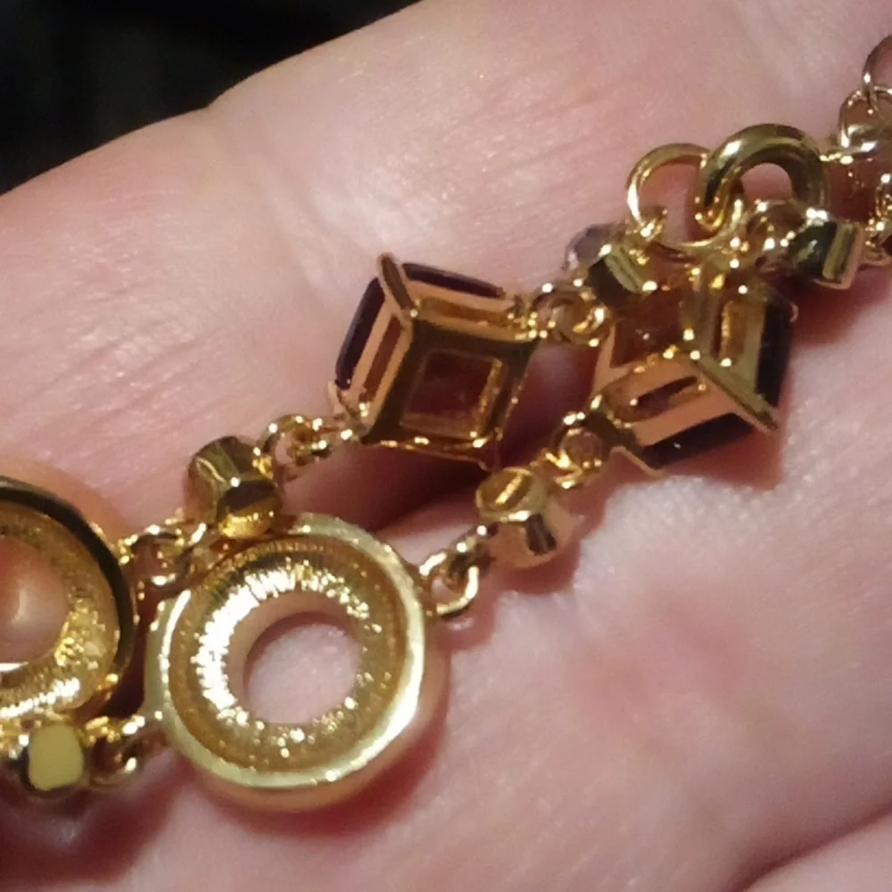 Beautiful Gold Tone Purple Stone Bracelet NVC